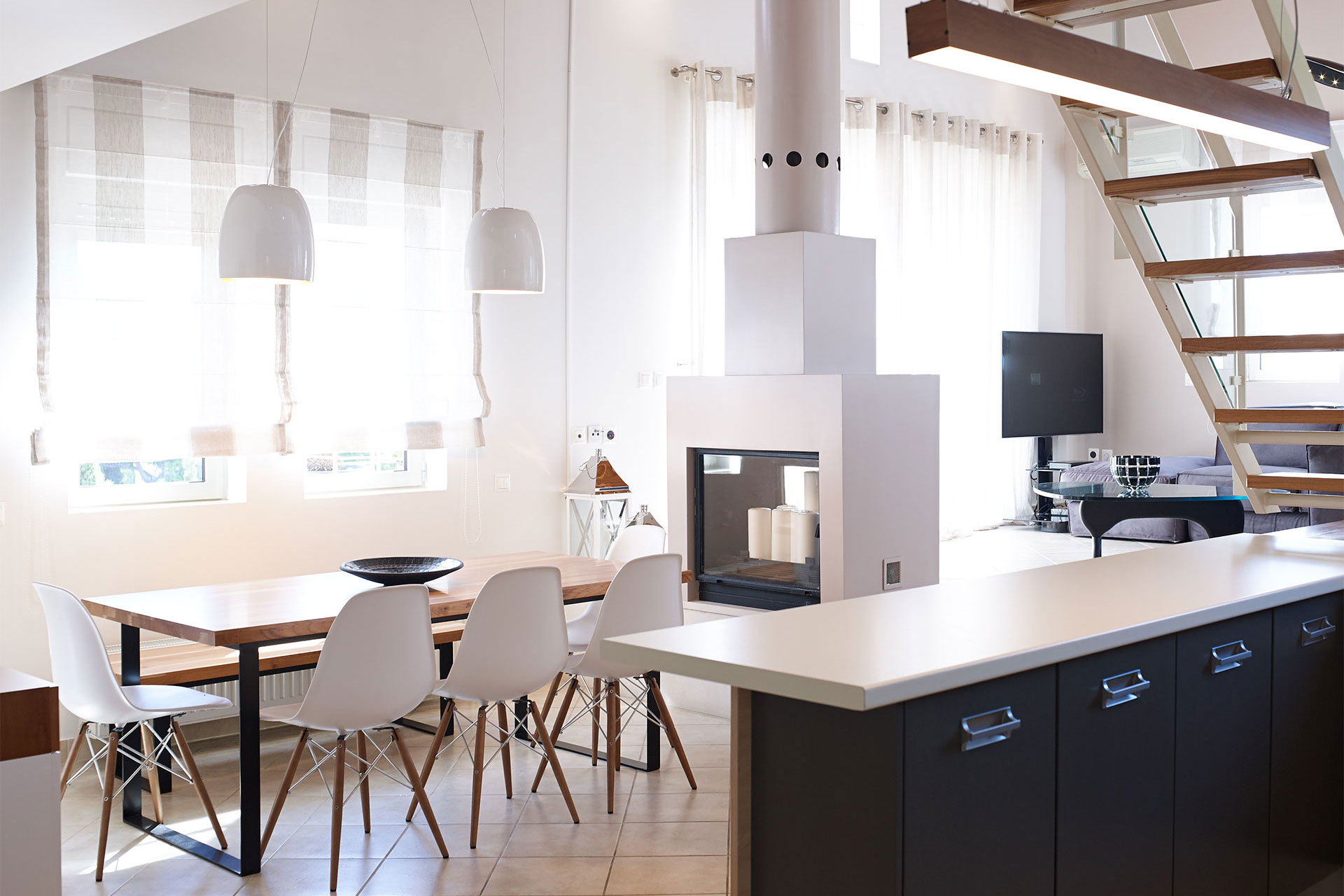 Simplicity and elegance in Alimos