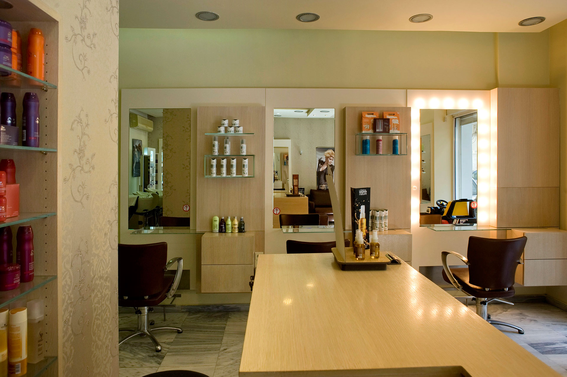 Hair salon in Nea Smyrni