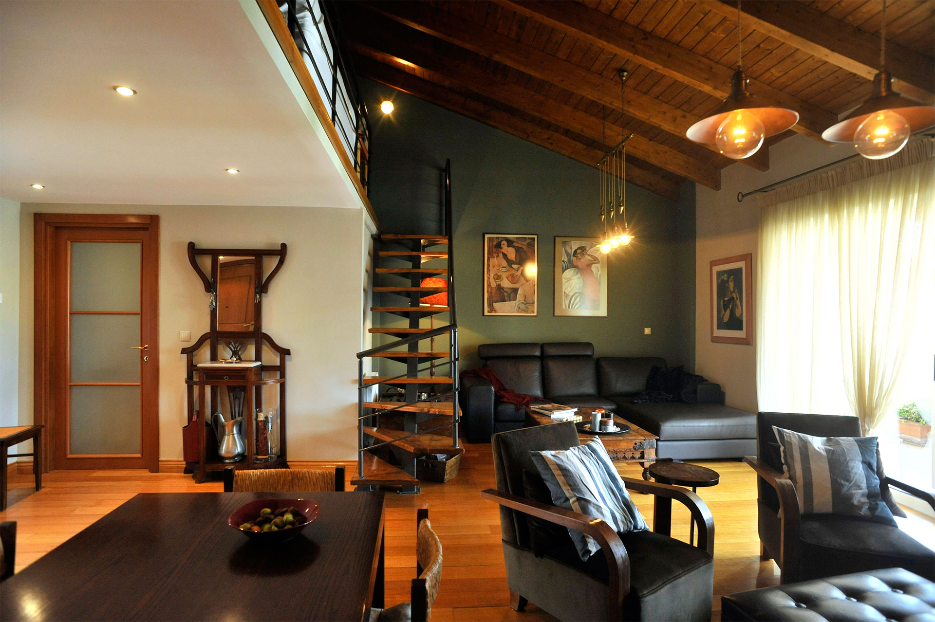 London style in Marousi