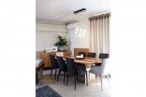 Wood & fabrics in Moschato