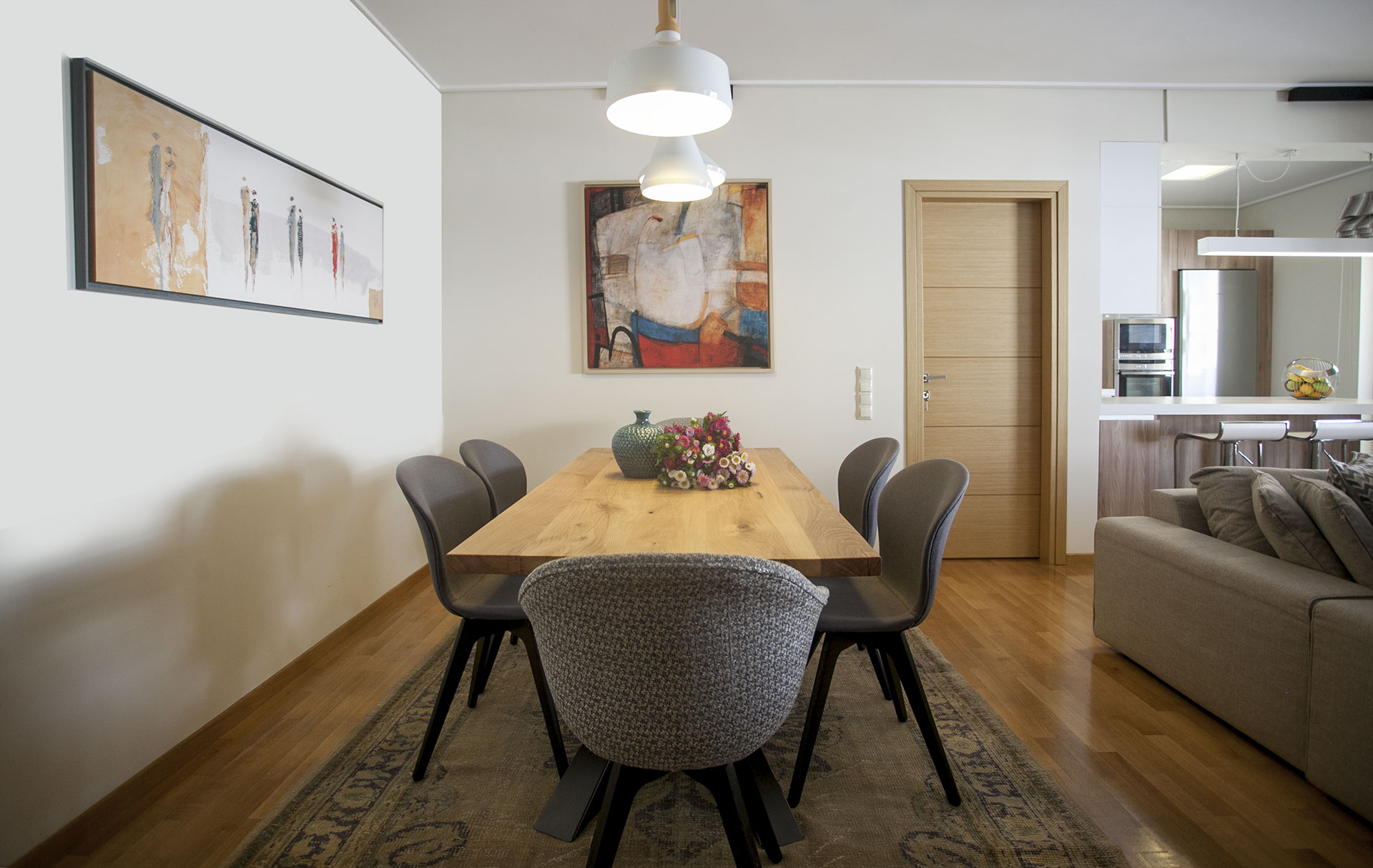 Warm design in Marousi