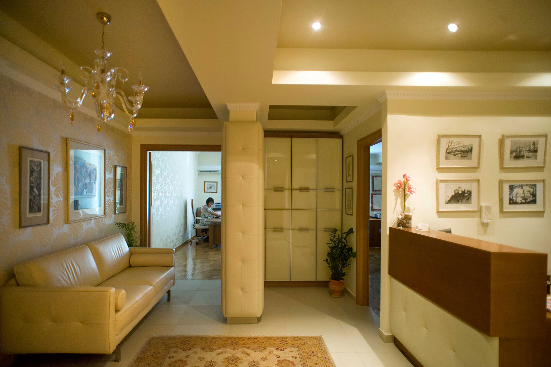 Elegant lawyer office in Kolonaki