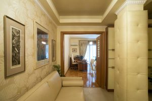 Elegant lawyer office in Kolonaki