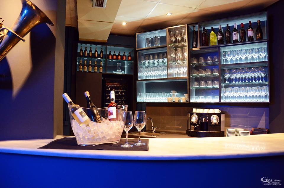 Jazz Wine Bar in theatre Ilisia Volanakis