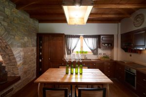 Natural materials in guest house in Vonitsa